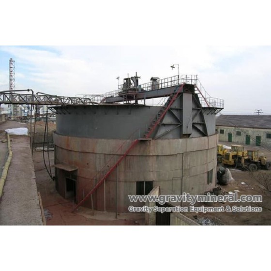 Épaississeur à entraînement par rouleaux périphériques de type NG